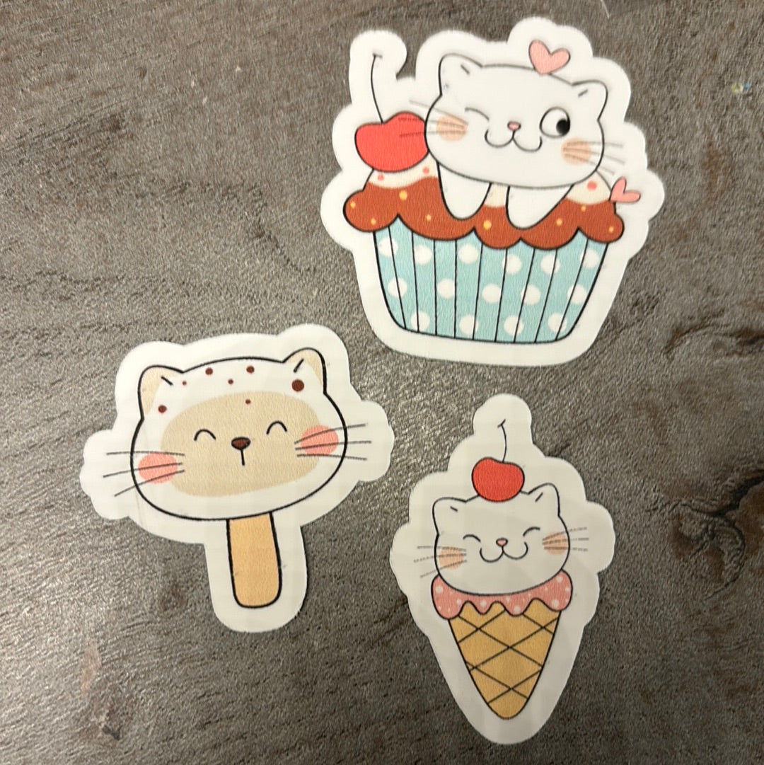 Cutest cats as sweets!