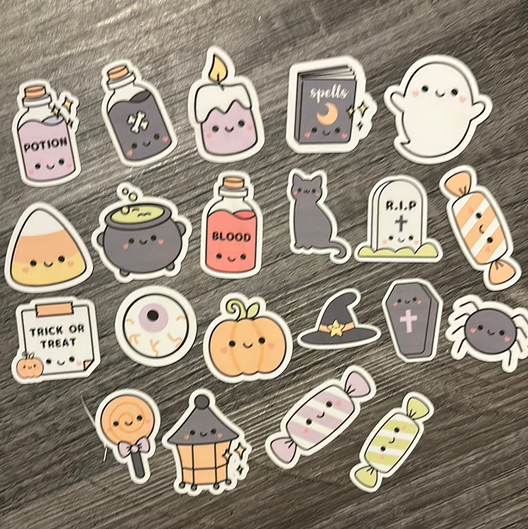 Spooky kawaii Halloween-NEW!